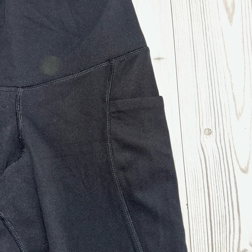 High-Waisted Black Leggings - Picture 3 of 6